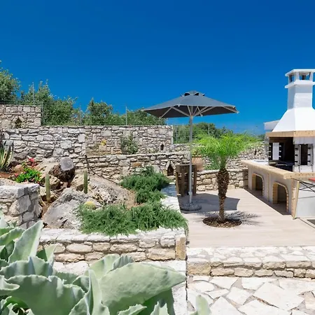 Villa Trinity *